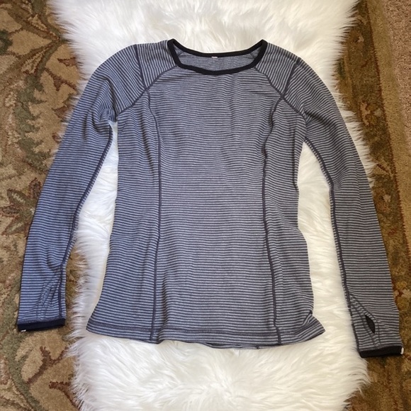 Vintage Lulú Run Turn Around Long Sleeve 🥰 - Picture 3 of 14